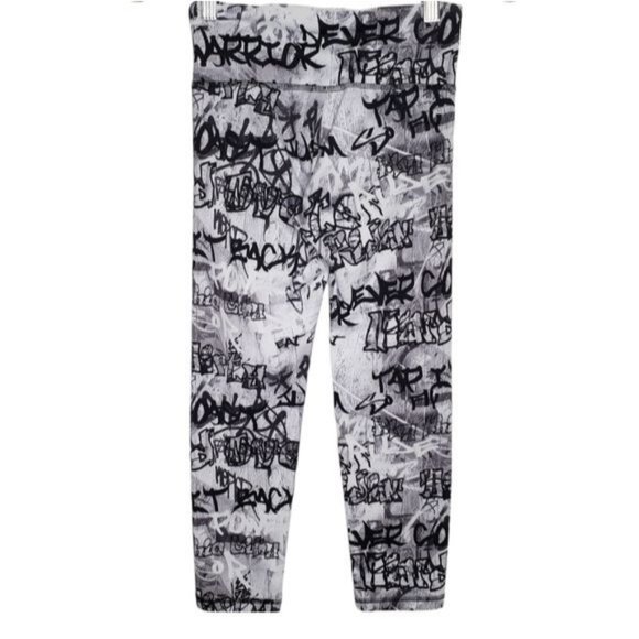 FLYWHEEL Graffiti Crop Leggings - Picture 7 of 7